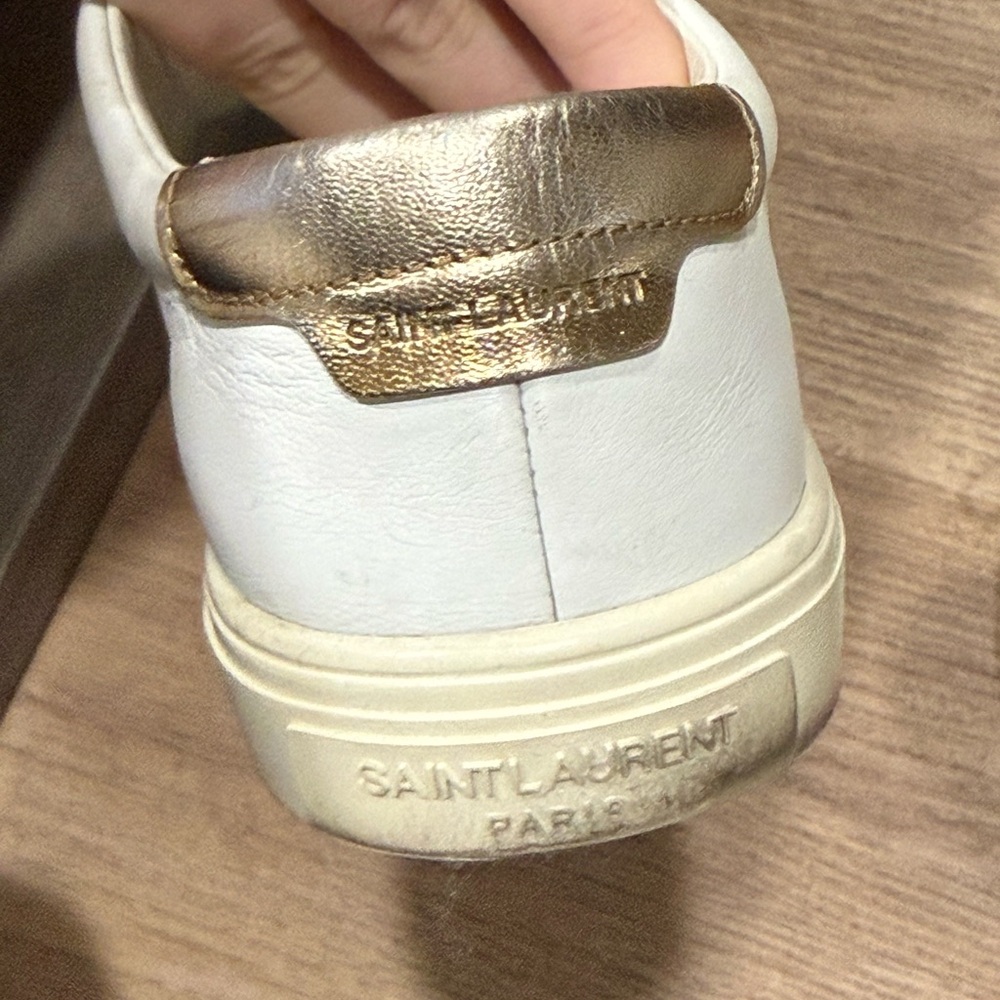 Saint Laurent White/Gold Low Cut Leather Lace-Up Sneakers - Picture 6 of 16